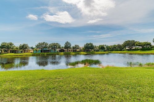 11407 Crestlake Vlg Dr, Riverview FL 33569-2940 exterior