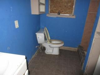 5617 Guadalupe St, Houston TX  77016-1721 exterior