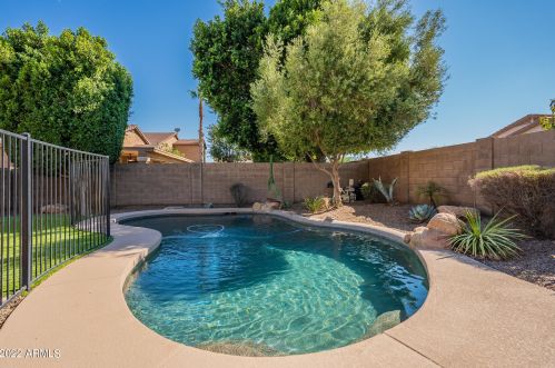 412 Neuman Pl, Chandler AZ 85225-4222 exterior