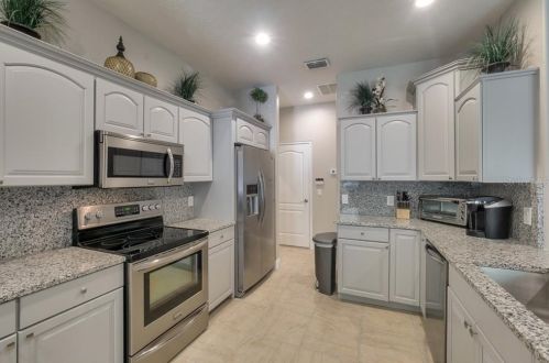 144 Frederick Ave, Lake Mary FL 32746-2820 exterior