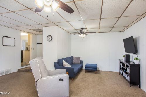 2171 Dangl Rd, Meskegon MI 49444-8748 exterior