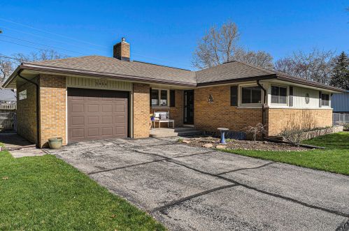 3454 Manitou Cir, Meskegon, MI 49441-4205