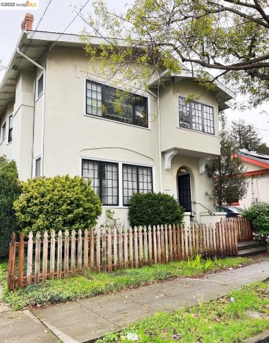 2541 Dana St, Berkeley, CA 94704-2816