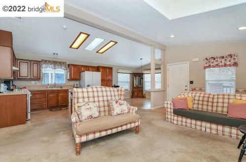 71 A St, Concord CA 94520-5304 exterior