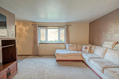 230 Lehr Ave, Pittsburgh, PA 15223-1410