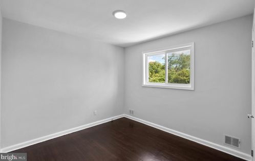 2424 Homestead Dr, Silver Spring MD  20902-4950 exterior