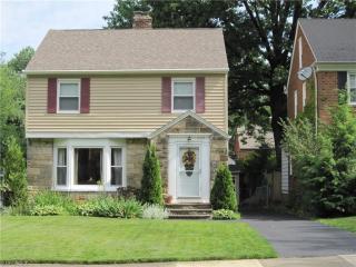 3549 Boynton Rd, Cleveland OH  44121-1516 exterior