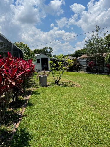 445 Ferris Dr, Fort Pierce FL 34983-1120 exterior