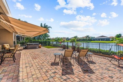 9859 Carrotwood Cir, Fort Pierce FL  34987-2478 exterior