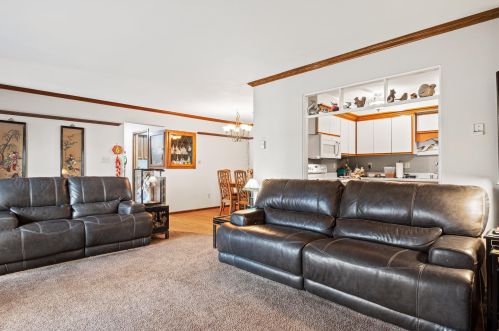 4223 Ridgewood Ln, Milwaukee WI 53221-1094 exterior