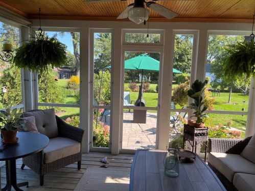 330 Hilkert Ct, Bull Valley IL 60014-5848 exterior