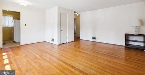 1208 Ruatan St, Silver Spring MD 20903-3321 exterior