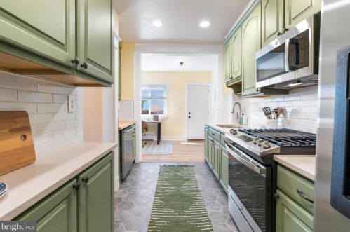 1922 4th St, Washington DC  20002-1251 exterior