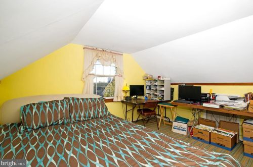 26 Sta Ave, Somerdale NJ 08083-1314 exterior