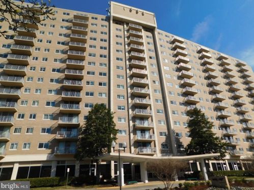 1225 Martha Custis Dr, Alexandria VA  22302-2015 exterior