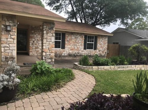 12112 Acorn Creek Trl, Austin, TX 78750-1423