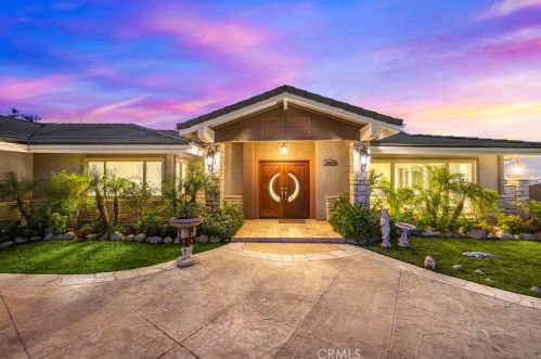 1347 Dana Pl, Fullerton CA  92831-1108 exterior