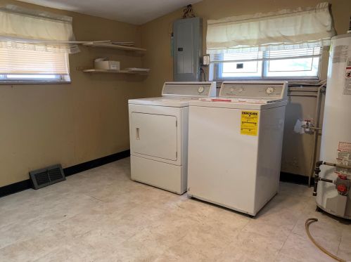 1328 Mendell Dr, Saint Louis MO 63130-1516 exterior