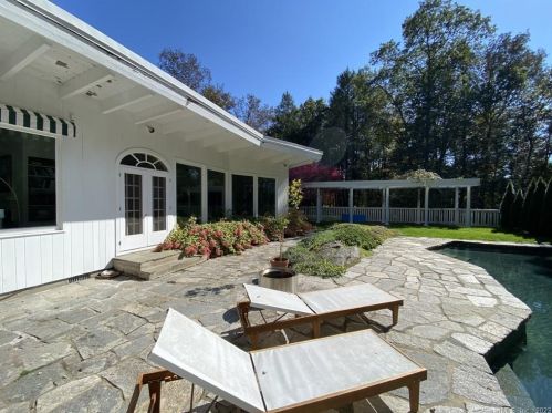 116 Wellers Brg Rd, Roxbury CT 06783-1616 exterior