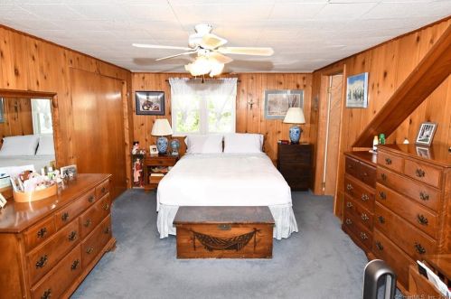 13 Coldspring St, Norwalk CT 06850-3201 exterior