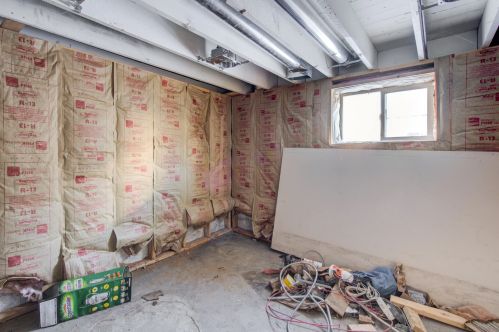 3817 Bernard St, Chicago IL 60618-3230 exterior