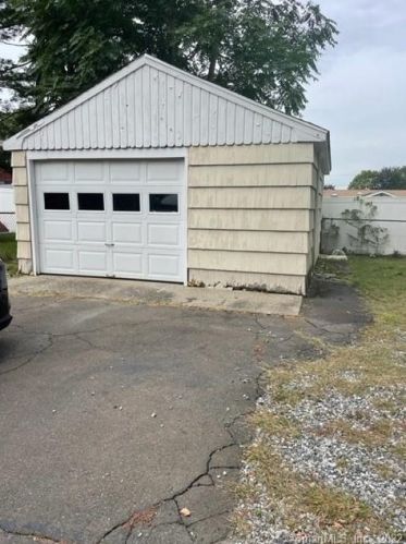 766 Hawthorne Ave, Derby, CT 06418-1023