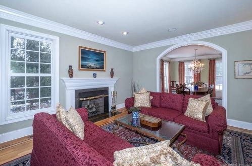 65 Sturges Rdg Rd, Wilton CT 06897-3229 exterior