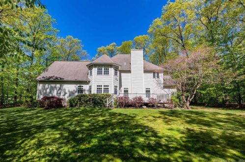 14 Chauncey Dr, Seymour CT 06478-1261 exterior