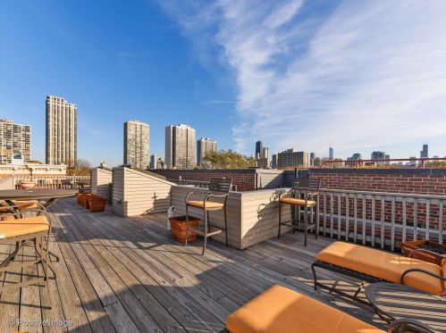 1738 Sedgwick St, Chicago IL 60614-4619 exterior