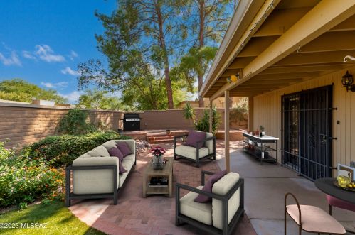 8952 Seneca St, Tucson AZ 85716-3200 exterior