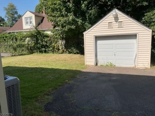 1415 Front St, Plainfield, NJ 07062-1145