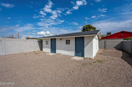 5039 18 Ave, Phoenix AZ 85015-6121 exterior