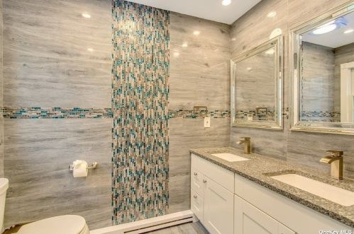 34 Fielding Ave, Huntington Station NY 11746-6731 exterior