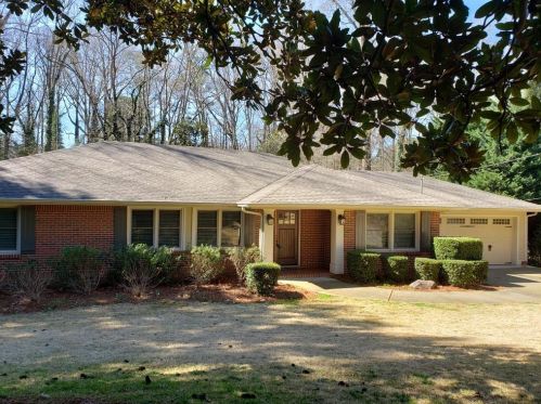 1401 Council Bluff Dr, Atlanta, GA 30345-4133