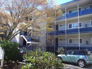 221 13th Ave, Seattle WA  98102-5873 exterior