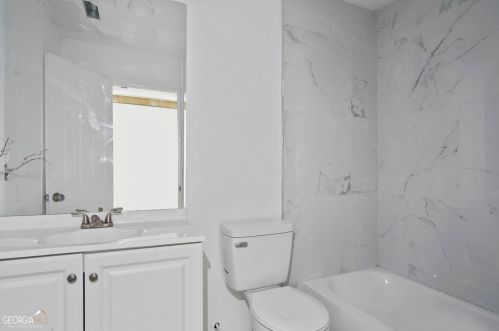 831 Mercury Dr, Atlanta GA 30331-0033 exterior