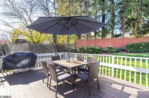 138 College View Dr, Hackettstown NJ  07840-1022 exterior