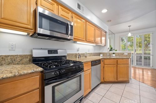 2479 Sunningdale Dr, Tustin CA 92782-0940 exterior