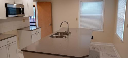 4562 46th St, Milwaukee, WI 53220-4104