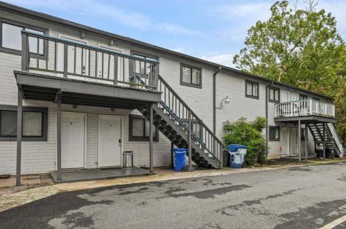 379 Elm St, Atlanta GA 30318-8501 exterior