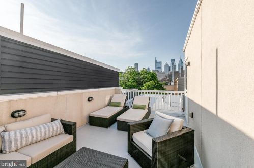 1710 Catharine St, Philadelphia PA 19143-2536 exterior