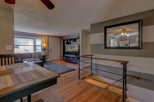 53 Kingston Rd, Plaistow NH 03865-2215 exterior