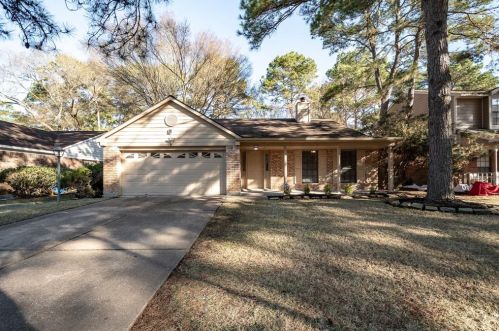 3223 Creek Shadows Dr, Humble, TX 77339-1226