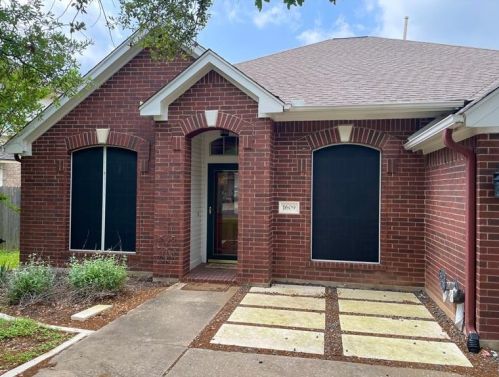 1609 Dapplegrey Ln, Austin TX  78727-4571 exterior