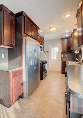 1516 Southlawn Dr, Wyoming MI exterior