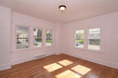 3203 Julia St, Milwaukee WI 53212-1930 exterior