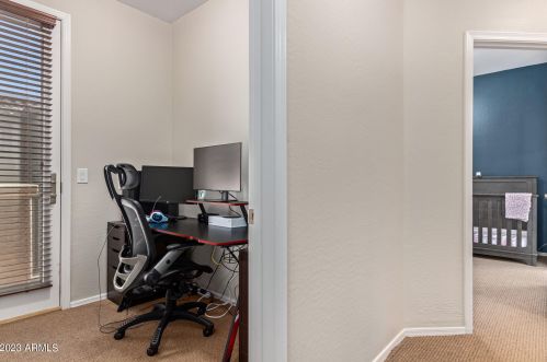 2376 Dusty Wren Dr, Phoenix AZ  85085-7032 exterior