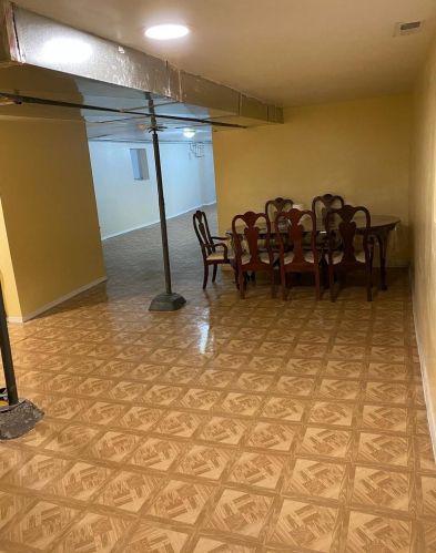 5819 Whipple St, Chicago IL 60659-3709 exterior