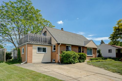 3320 64th St, Milwaukee, WI 53219-4203