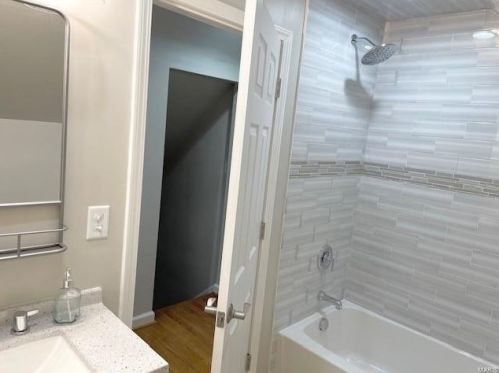 5487 Pernod Ave, Saint Louis MO 63139-1505 exterior